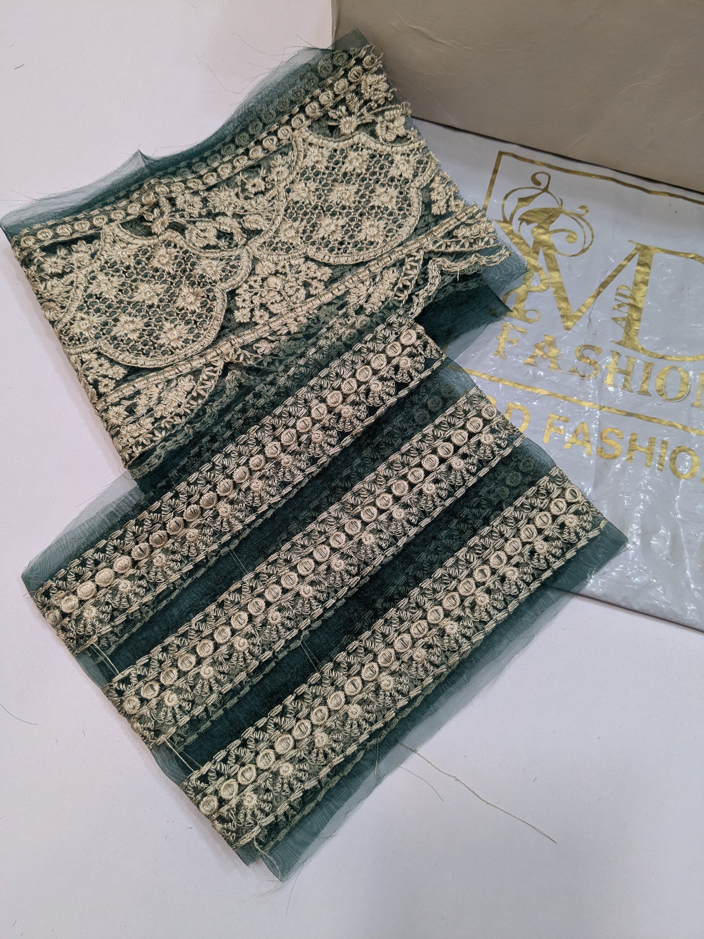 ZAINAB CHOTANI GREEN LAWN EMBROIDERED DRESS