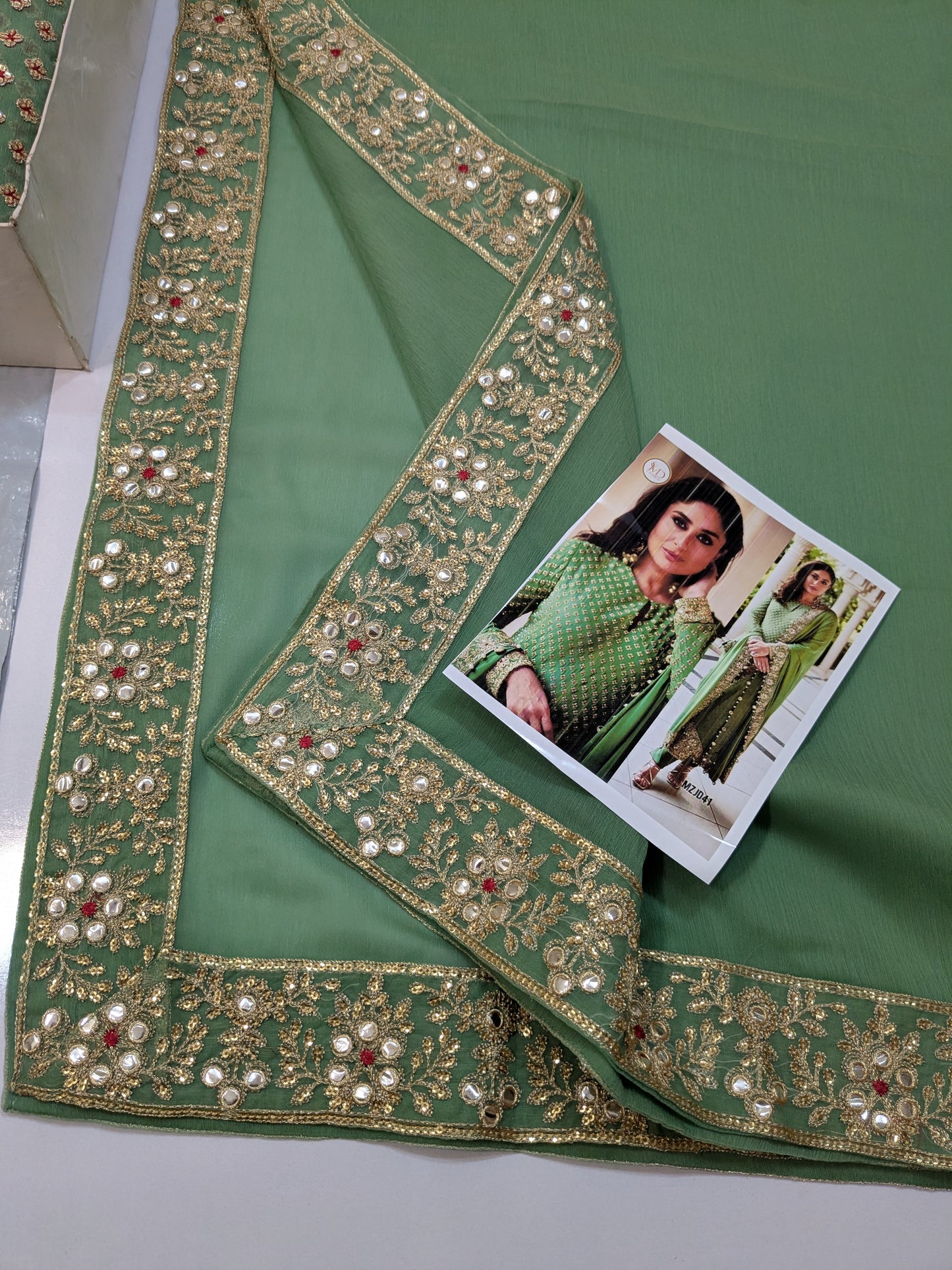 KAREENA KAPOOR GREEN ARPITA MEHTA CHIFFON DRESS