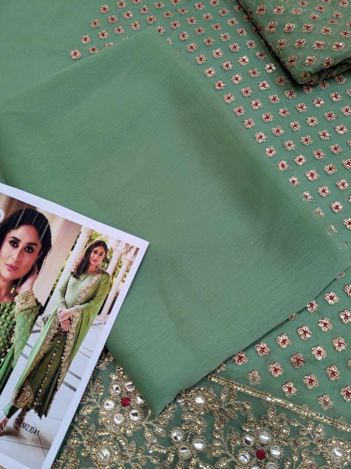 KAREENA KAPOOR GREEN ARPITA MEHTA CHIFFON DRESS