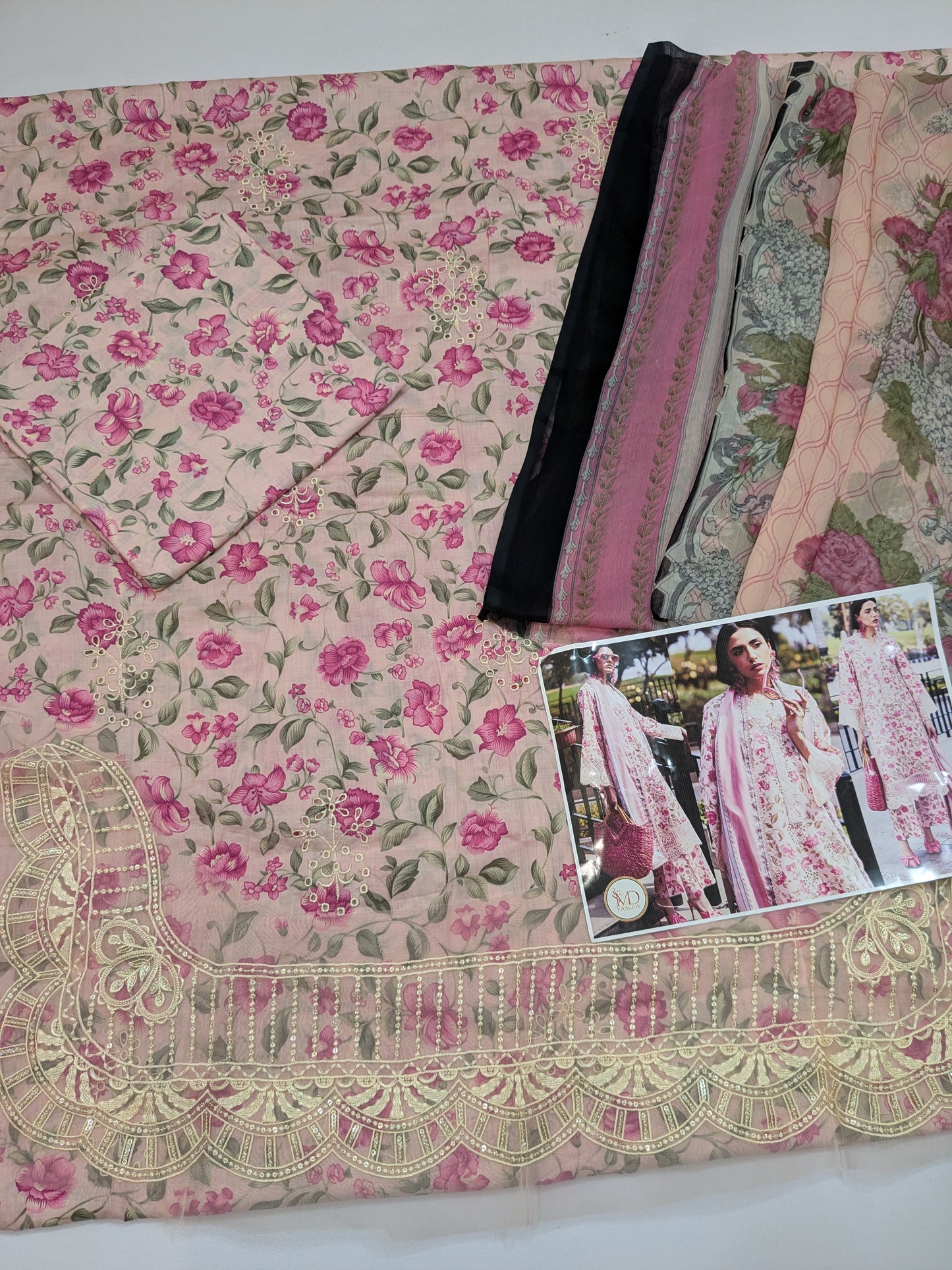 MAHNUR LOTUS LAWN EMBROIDERED 3pc