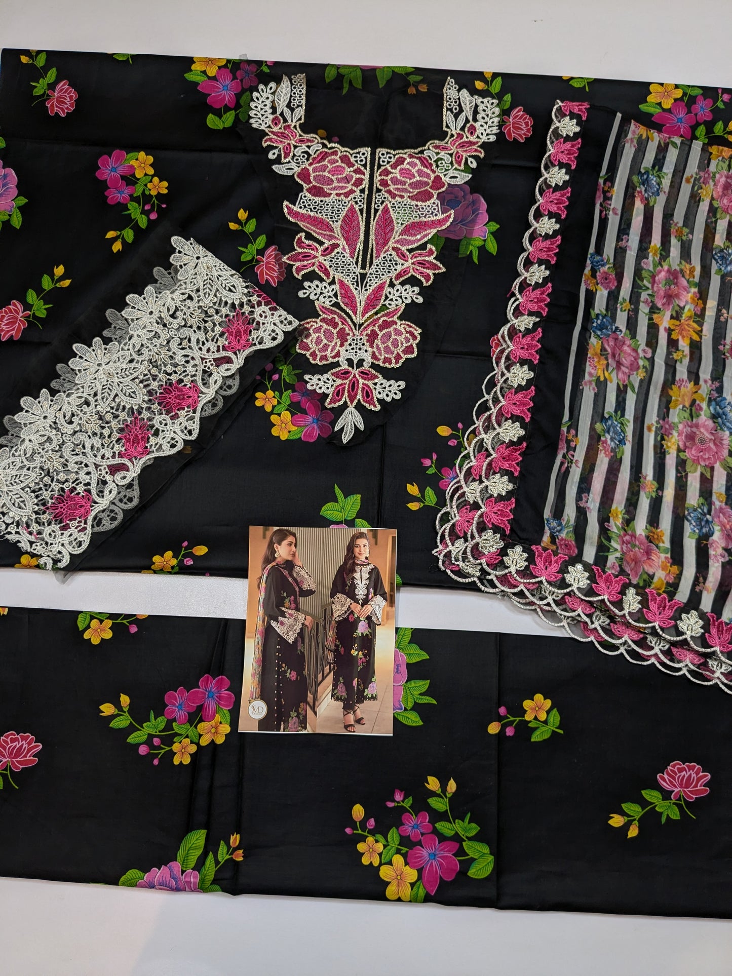 Aneela Tooba Black Lawn with ready chiffon duppata