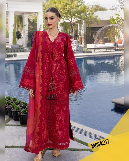 CRIMSON BEAUTY IN BLOOM D3A LUXURIOUS LAWN