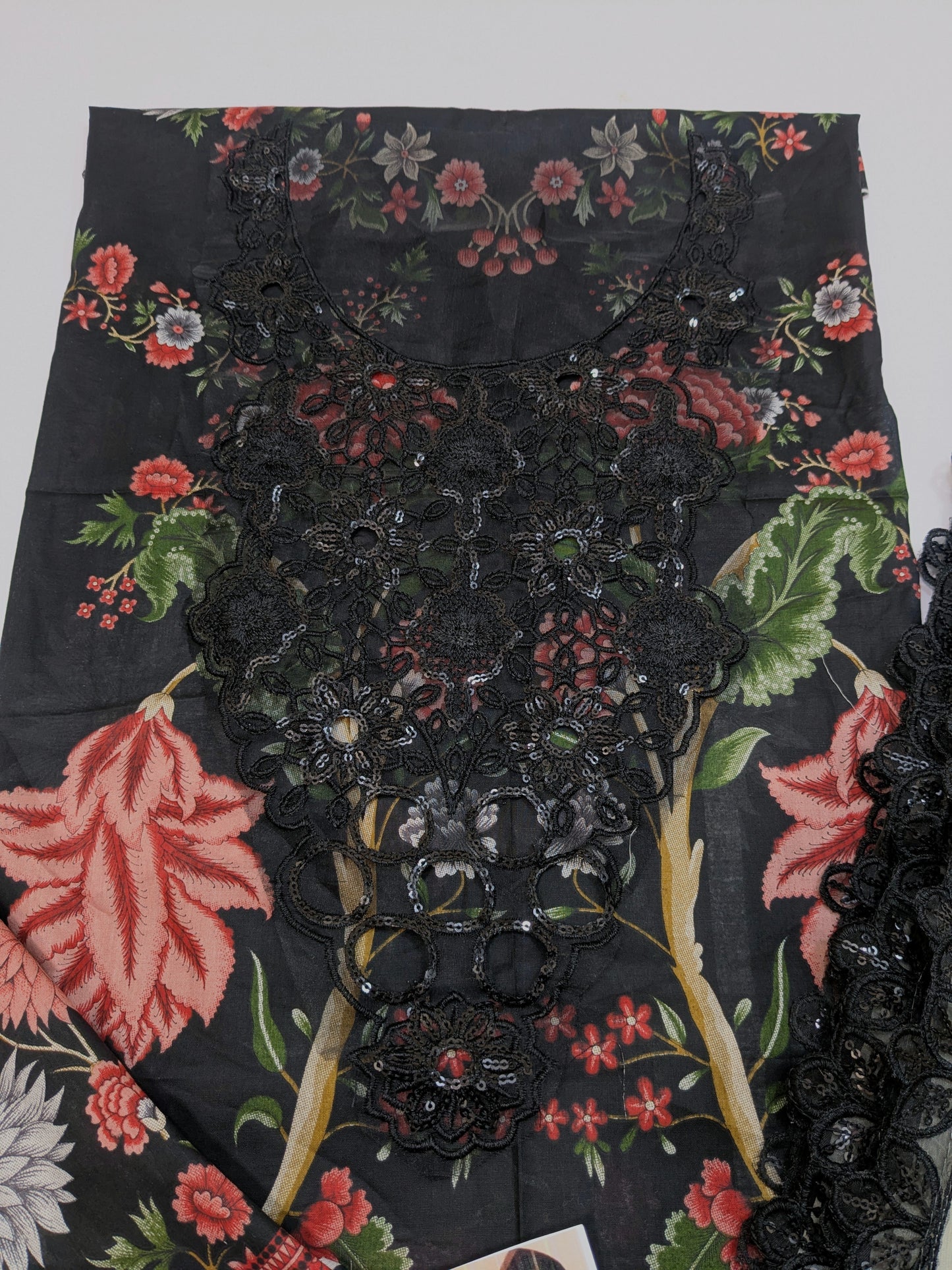 MARIA B BLACK 27B LAWN DRESS WITH READY CHIFFON DUPPATA MAROON