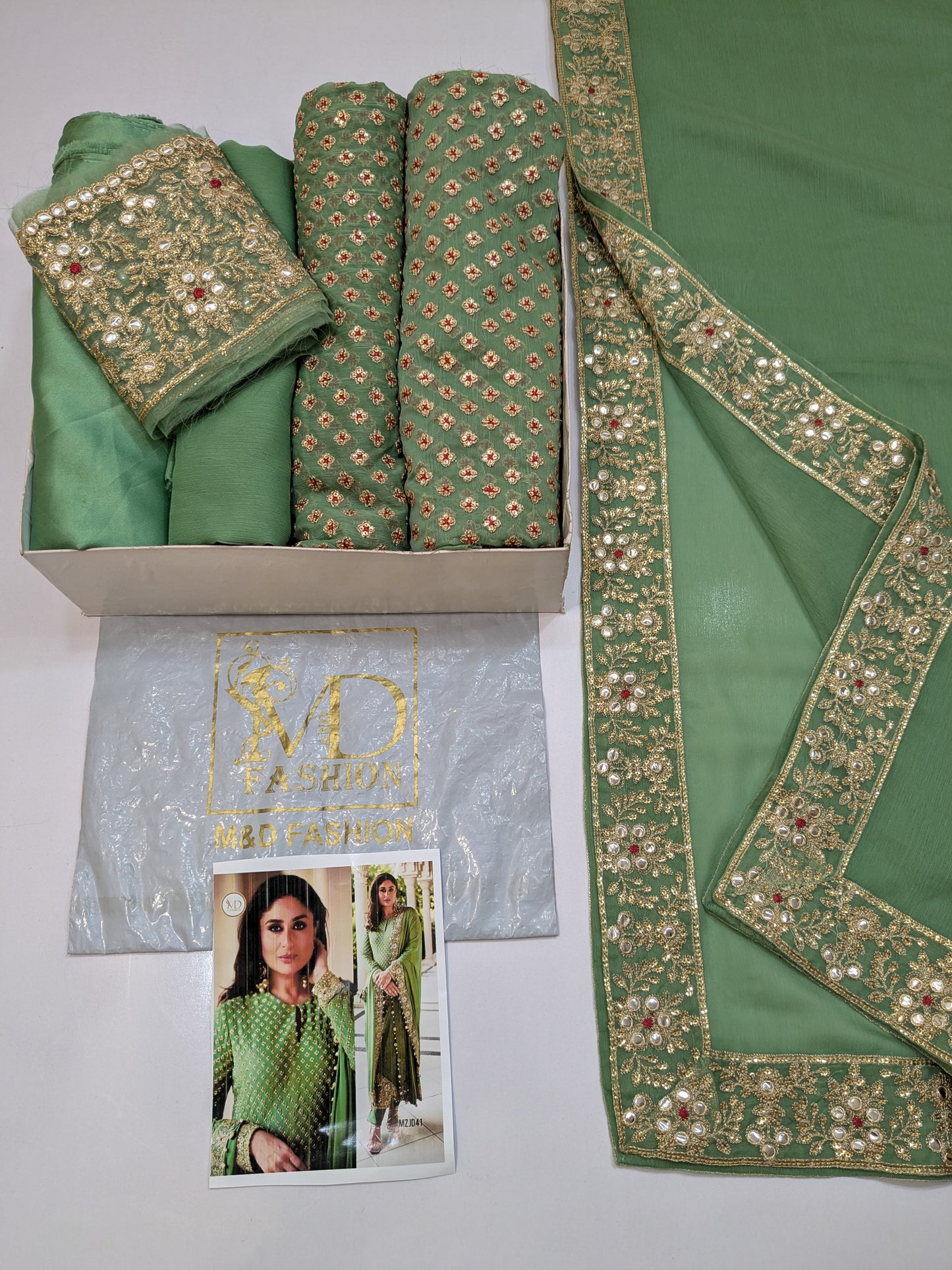 KAREENA KAPOOR GREEN ARPITA MEHTA CHIFFON DRESS
