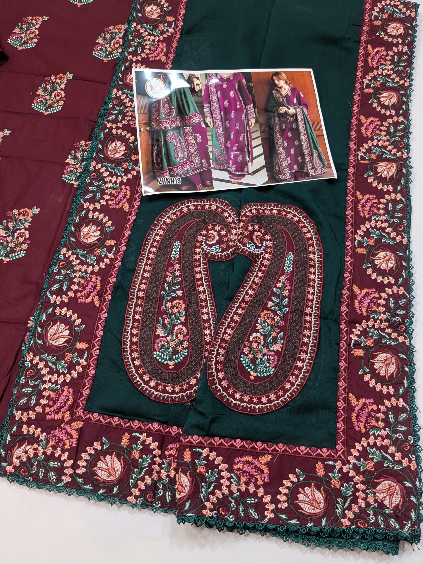 BATIK LUXURIOUS COTTON EMBROIDERED UNSTICH