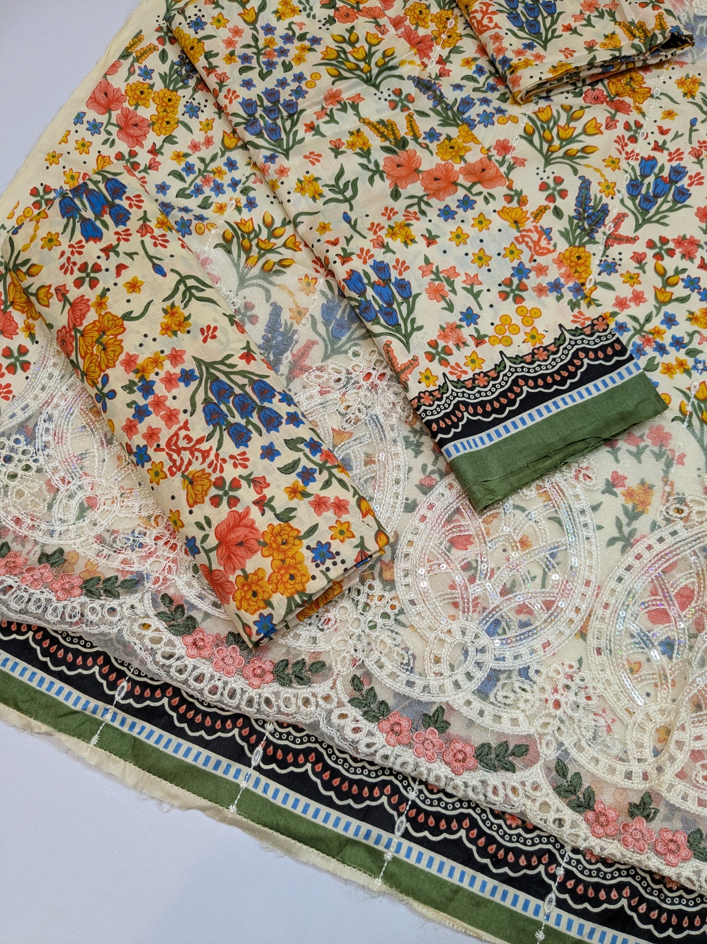 MARIA B LAWN CHIKENKARI PRINTED EMBROIDERED