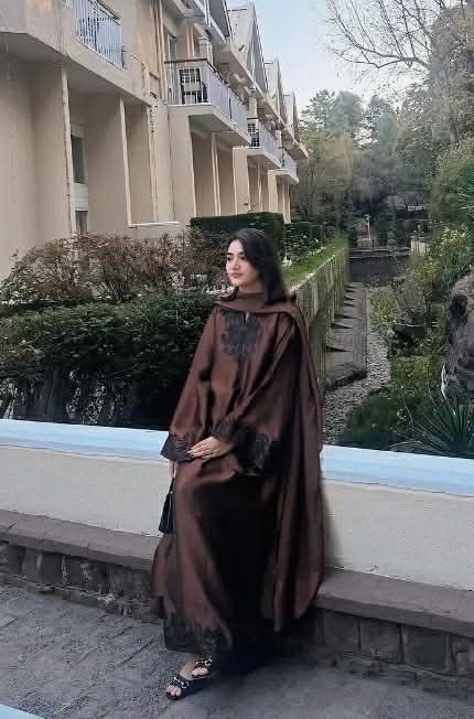 KAIDA DANANEER SHEESHA SILK EMBROIDERED