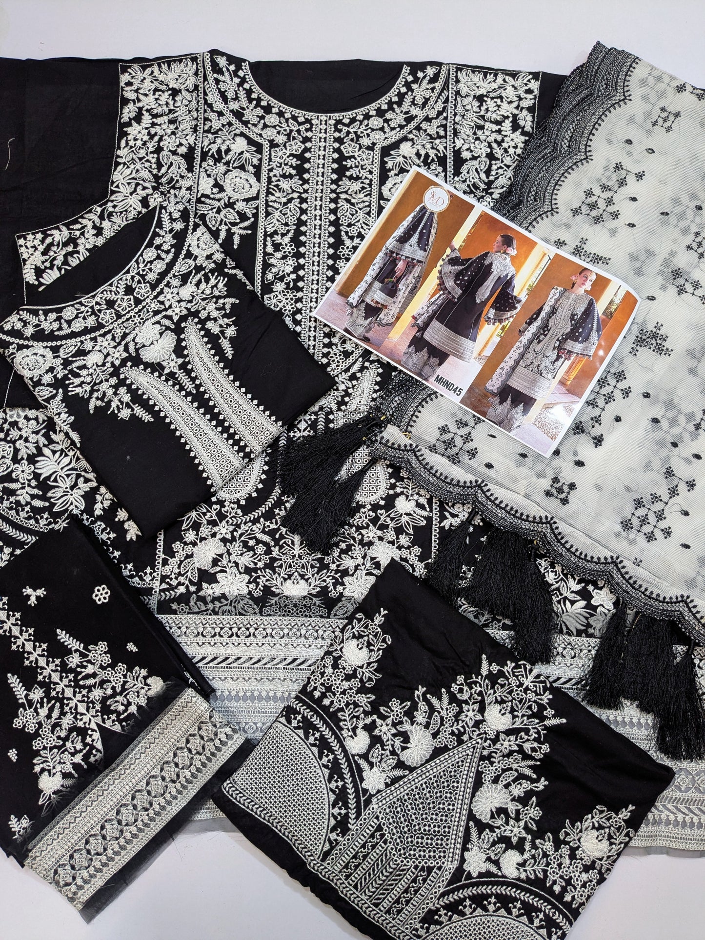 HUSSAIN REHAR LUXURIOUS LAWN CHIKENKARI SHAMS
