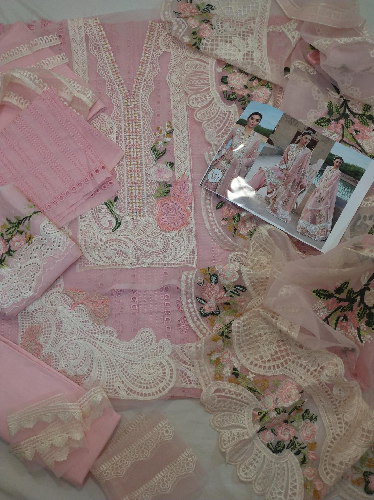 CRIMSON ROSE LUXURIOUS CHIKENKARI LAWN