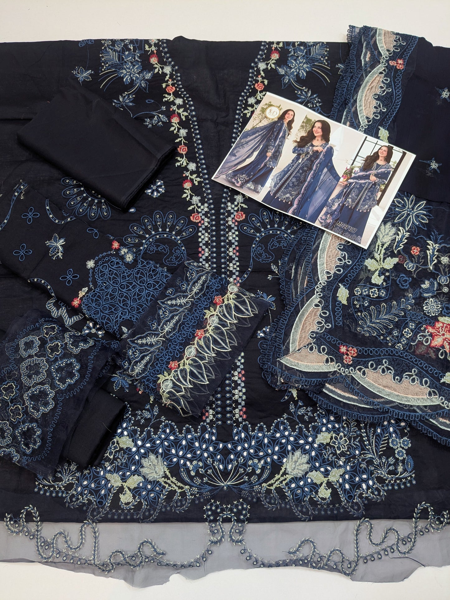 QALAMKAR ESMA SAHIL LUXURIOUS LAWN