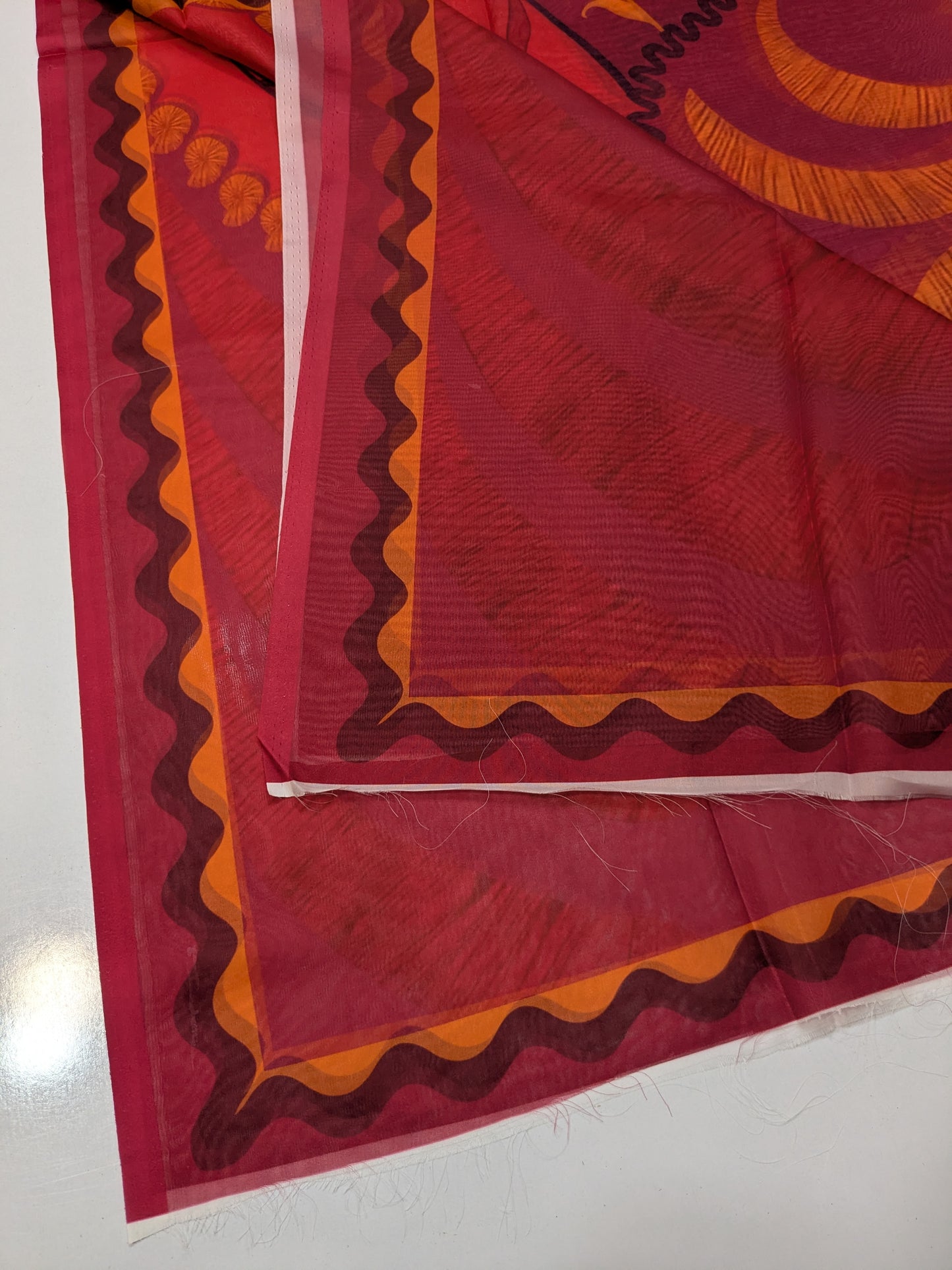 CRIMSON BEAUTY IN BLOOM D3A LUXURIOUS LAWN