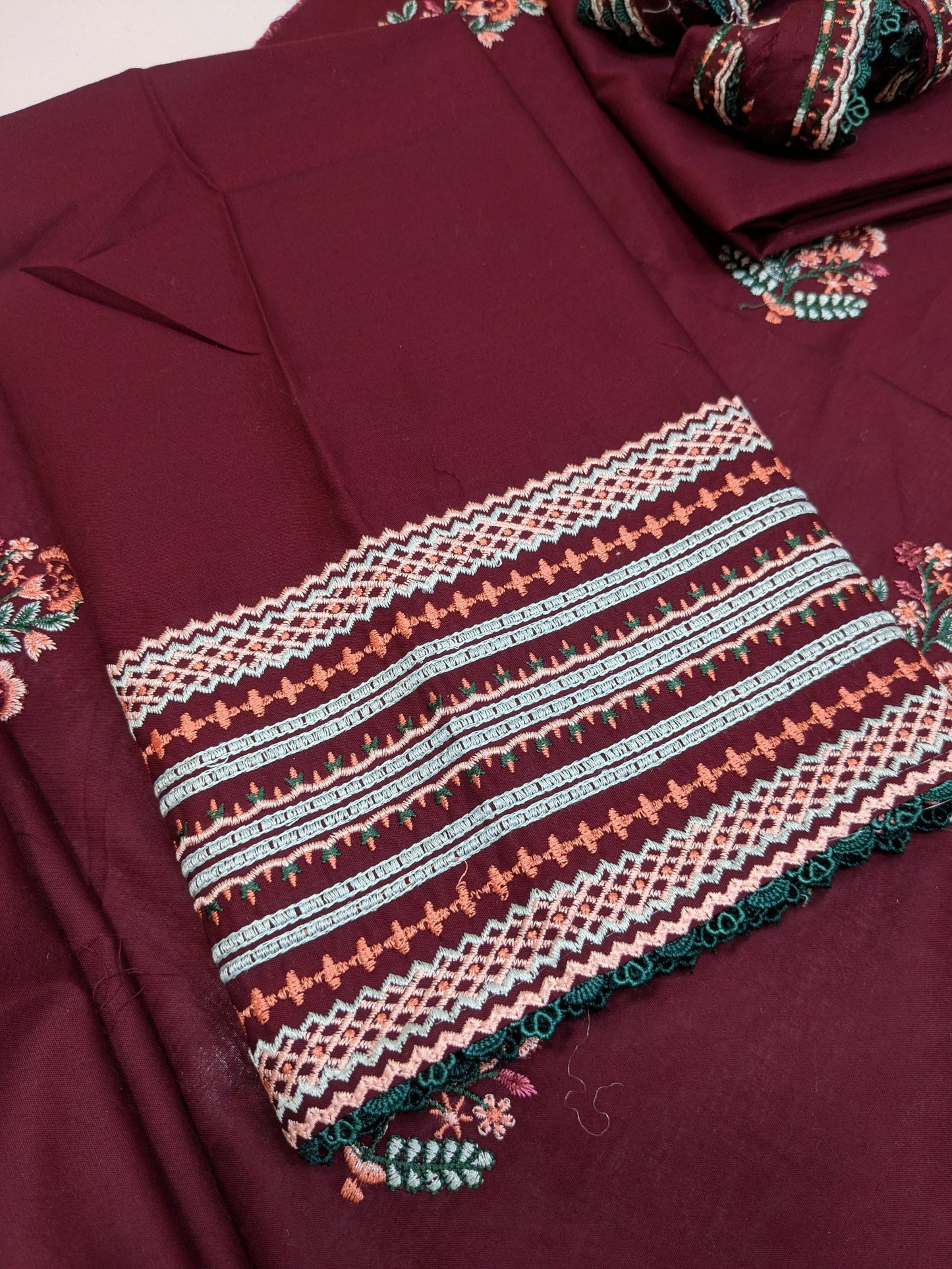 BATIK LUXURIOUS COTTON EMBROIDERED UNSTICH