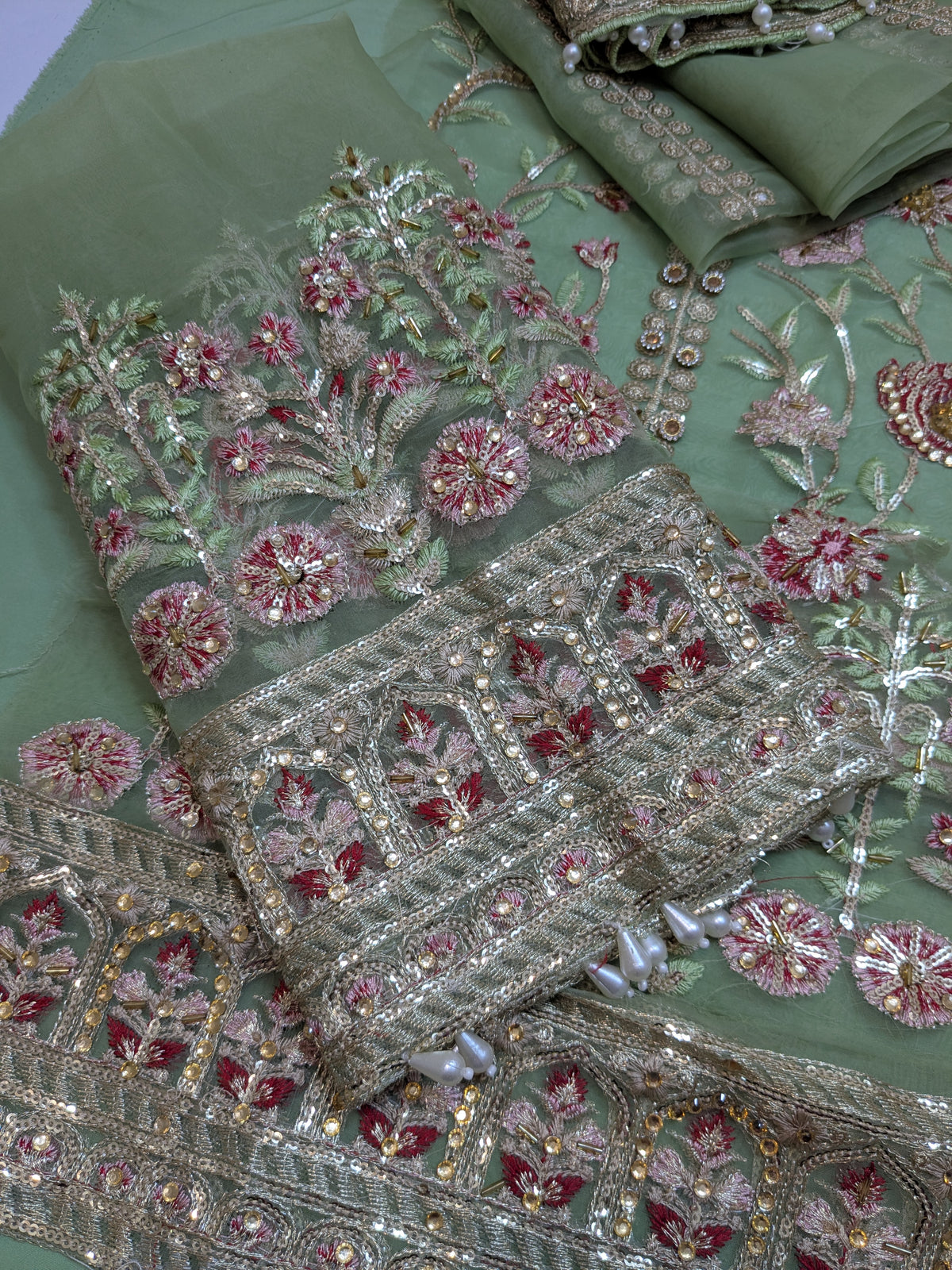 CRIMSON INSPIRED ANECDOTES EMBROIDERY DUPPATA