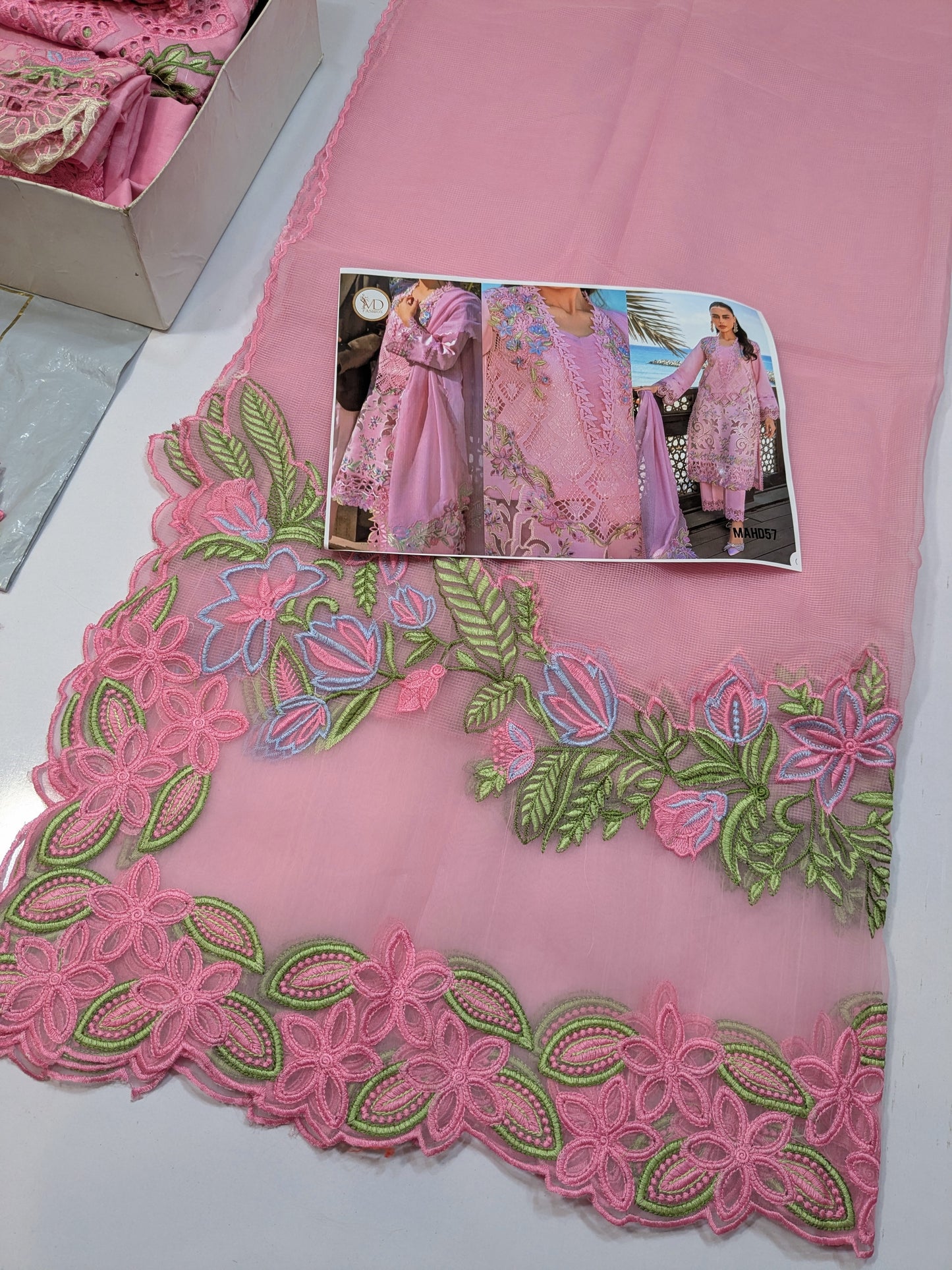 RANG RASIYA NATALIA ROSE PINK LUXURY CHIKANKARI LAWN 3 PIECE