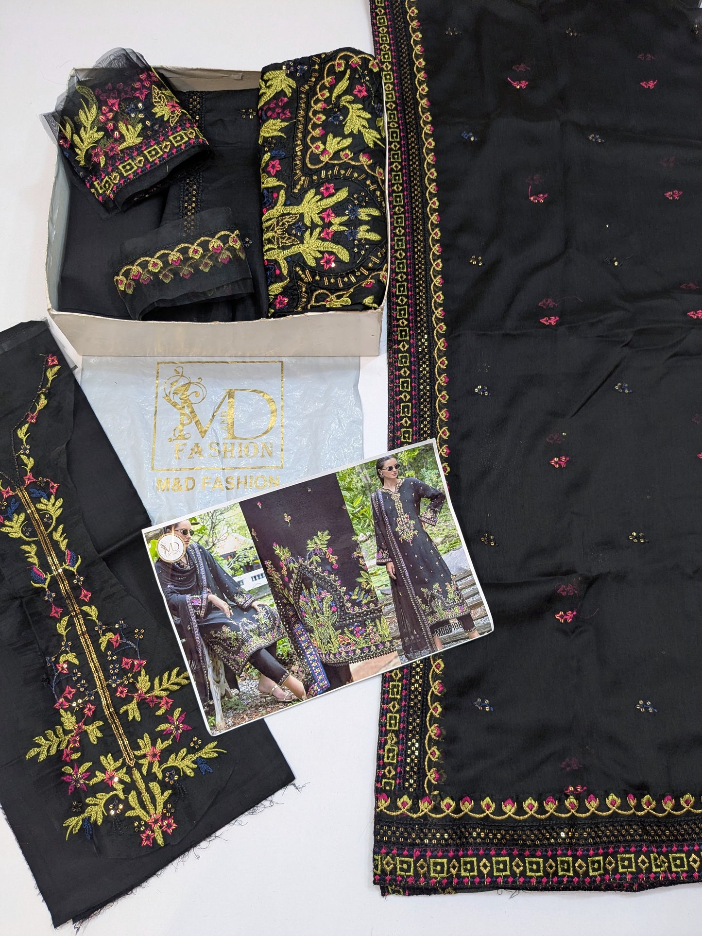 MUSHQ NUVERA LUXURIOUS LAWN BLACK
