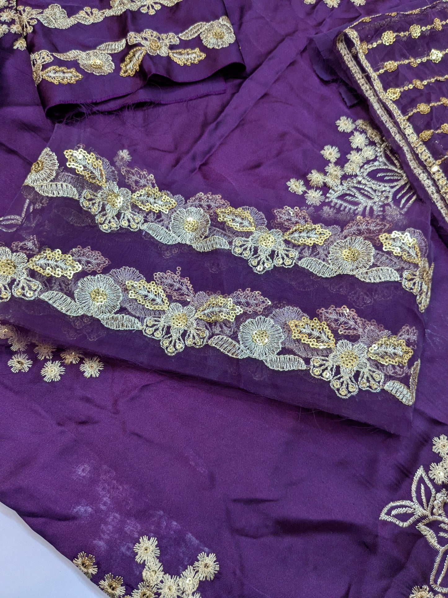 MAHIRA SILK EMBROIDERED PURPLE FORMAL