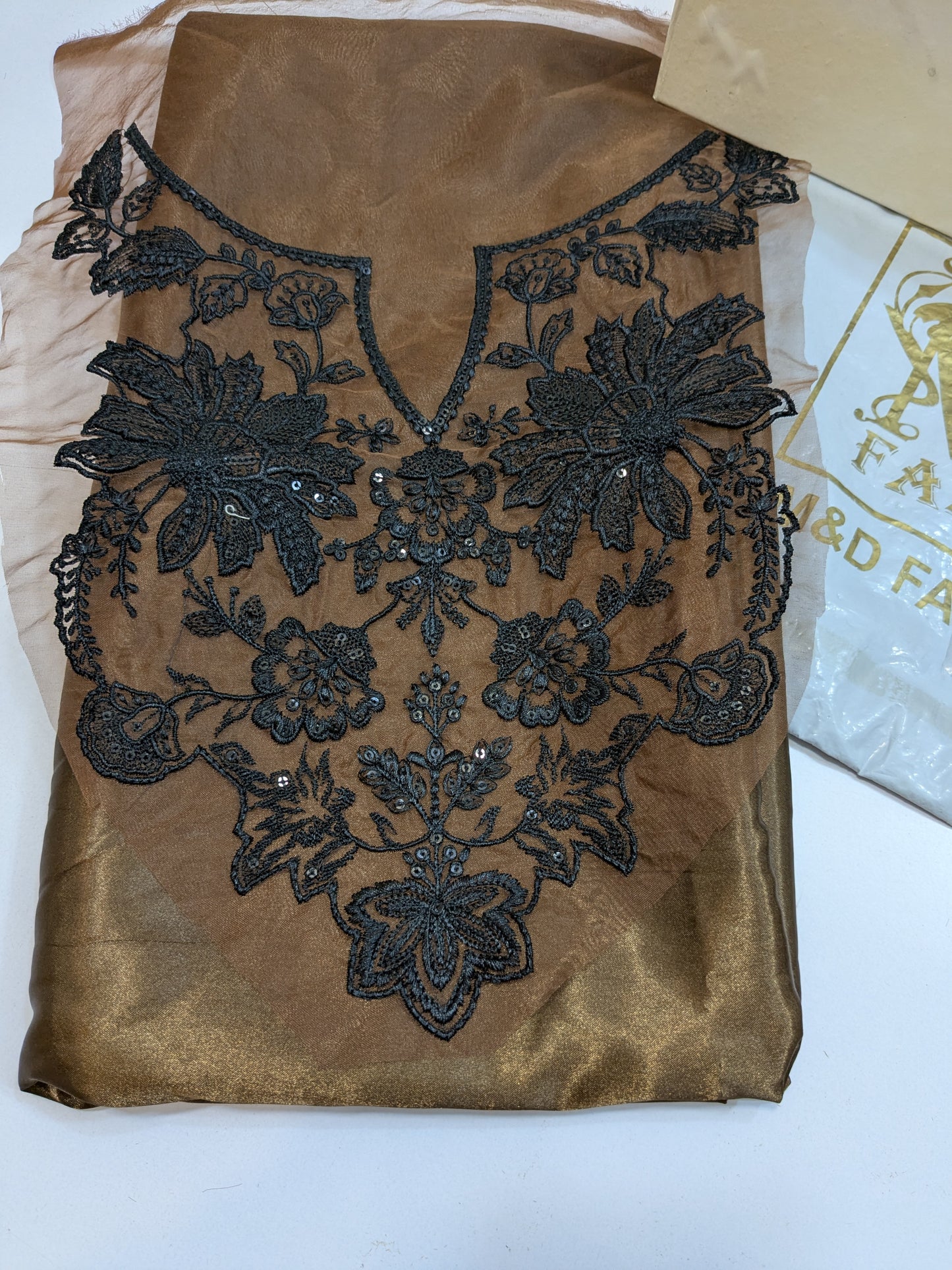 KAIDA DANANEER SHEESHA SILK EMBROIDERED