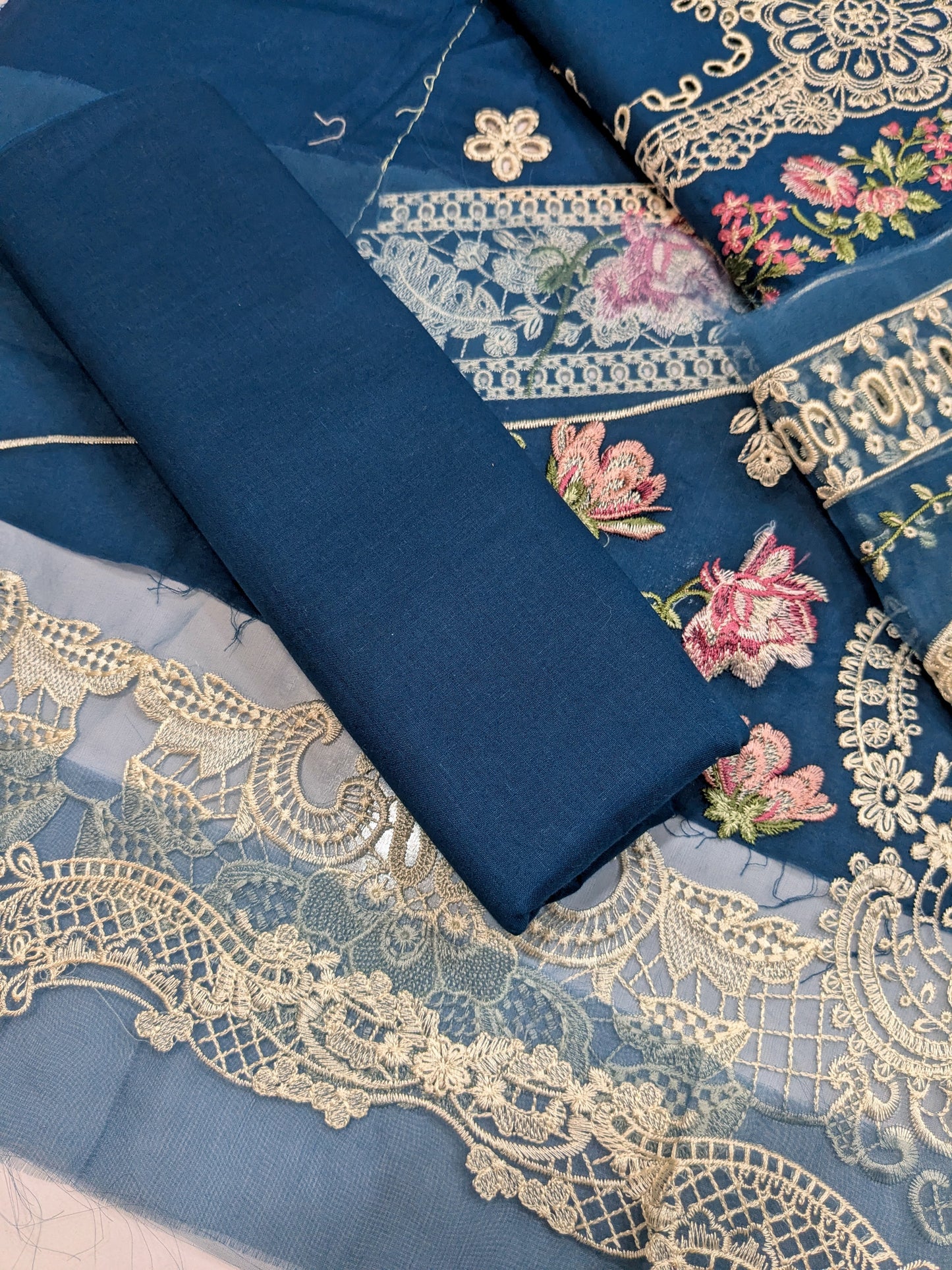 ELAF ELH ZIVA LUXURIOUS LAWN WITH PURE MONARK DUPPATA